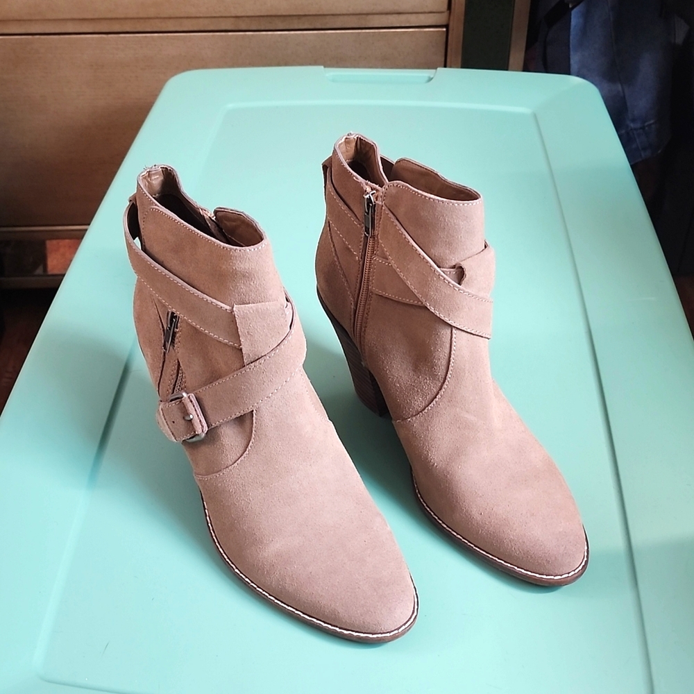 Dolce Vita booties